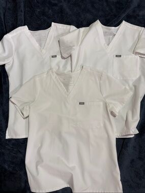 Figs White Short Sleeve V-Neck Scrub Top - One Pocket